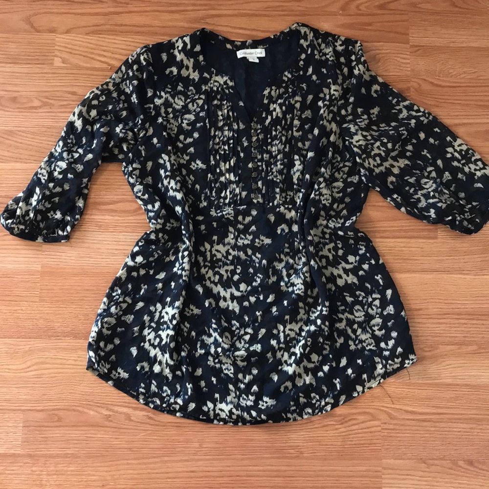 Printed flowy blouse